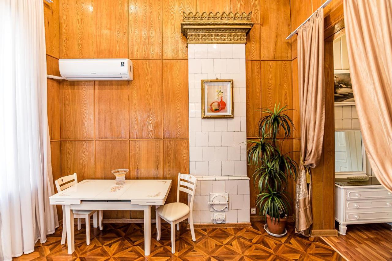 Rustaveli Central Aparthotel Tbilisi Exteriör bild