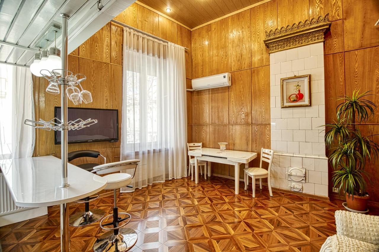 Rustaveli Central Aparthotel Tbilisi Exteriör bild