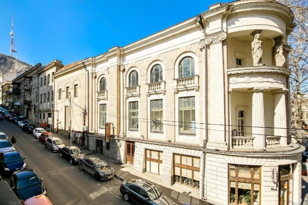 Rustaveli Central Aparthotel Tbilisi Exteriör bild